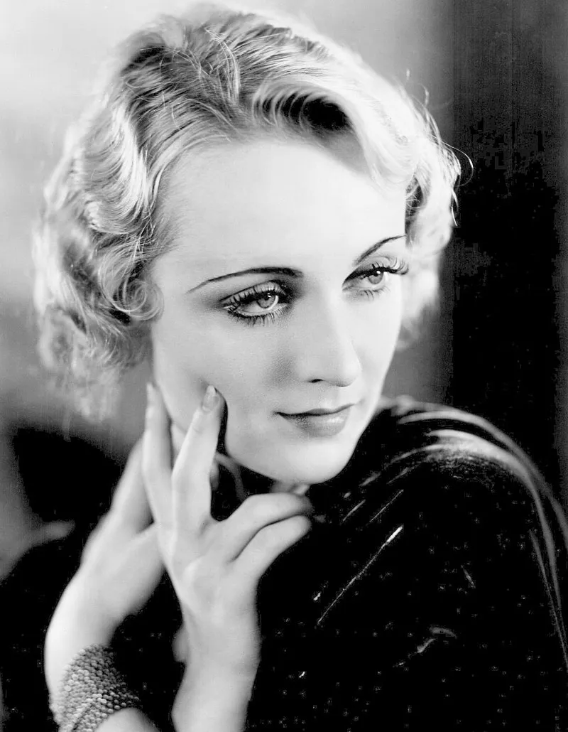 Фото Кэрол Ломбард для Paramount, 1932 год. 
