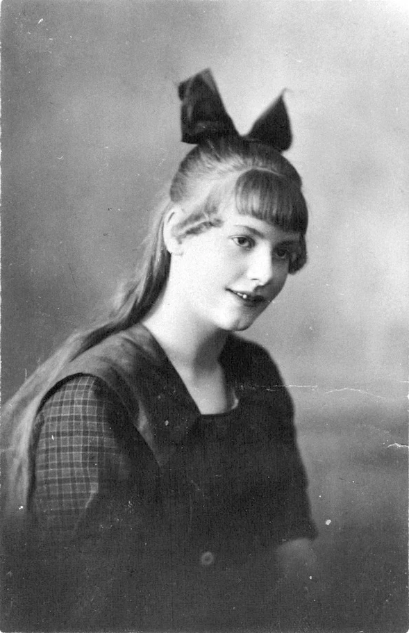 Юная Грета Гарбо