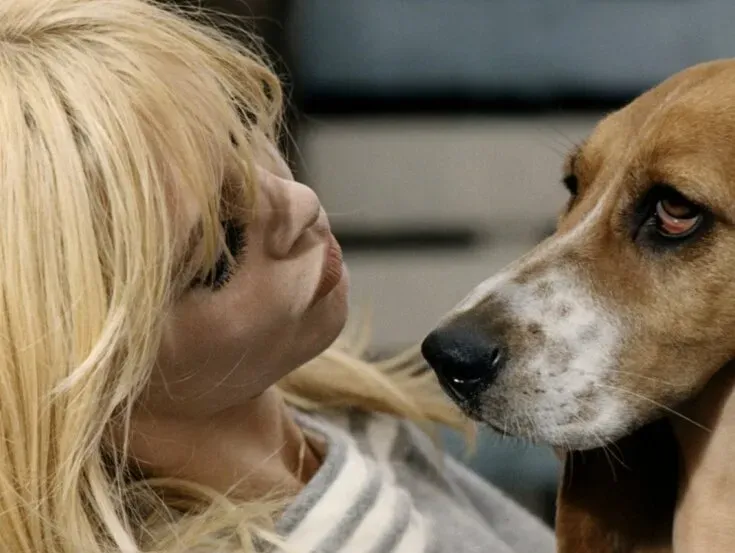 Брижит Бардо с собакой