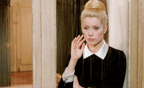 Катрин Денев