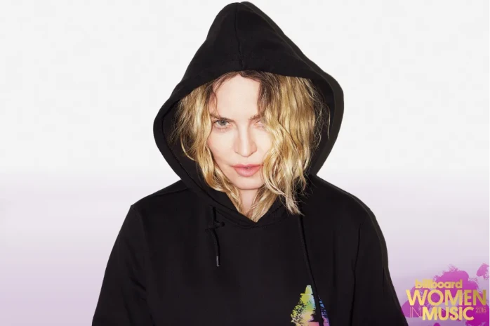 Мадонна в фотосессии для спецвыпуска журнала Billboard «Women in Music», приуроченного к её награждению титулом «Женщина года», декабрь 2016 года. Фото: Мерт Алас и Маркус Пиггот