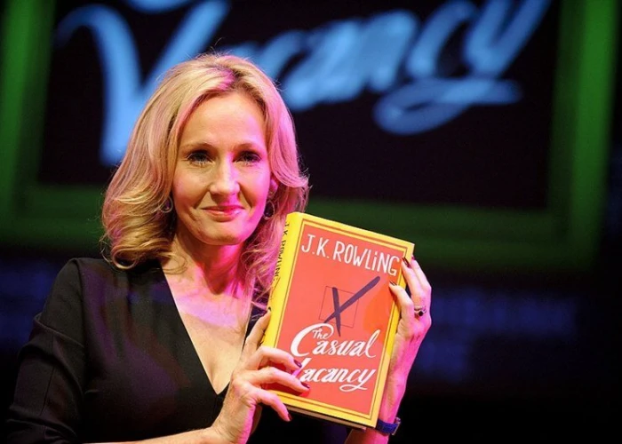 Джоан Роулинг на презентации книги The Casual Vacancy, 2012 г.